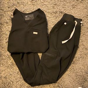 Figs black jogger set